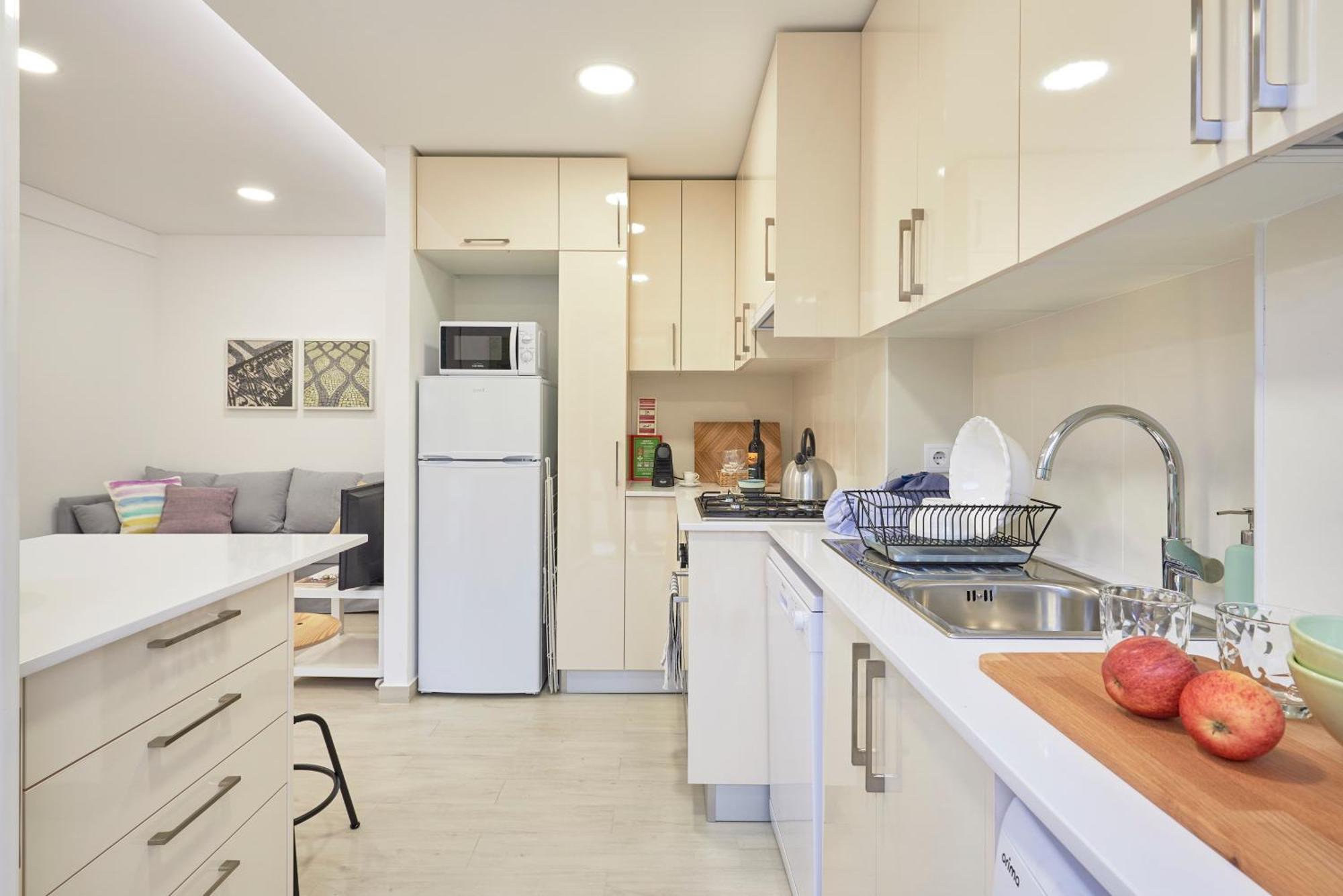 Light Apartment With Amazing Balcony, By Timecooler Lizbona Zewnętrze zdjęcie